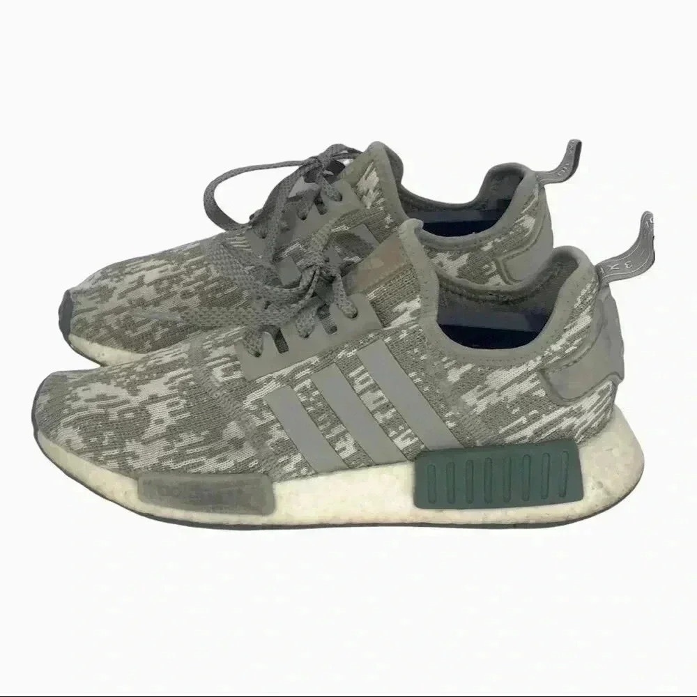 Adidas NMD_R1 Sesame Sneakers Mens 6.5 Foot Locker Exclusive Boost Casual Shoes